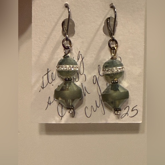 Earring's - Picture 4 of 4